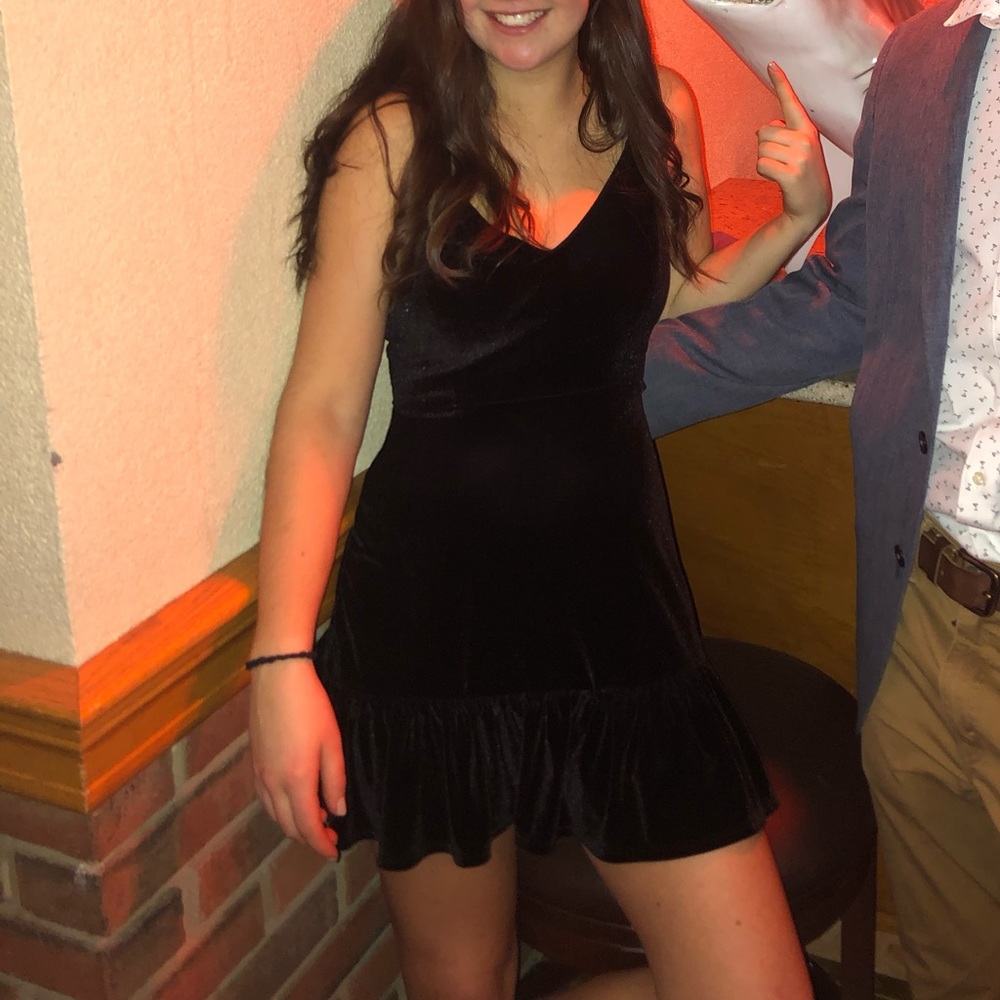 Black velvet dress UO